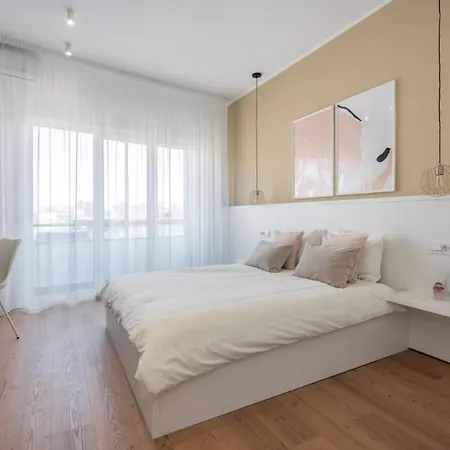 Apartment Fabulous With View In Calea Victoriei Bucharest