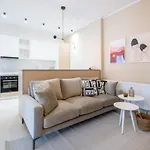 Fabulous With View In Calea Victoriei Apartman Bukarest